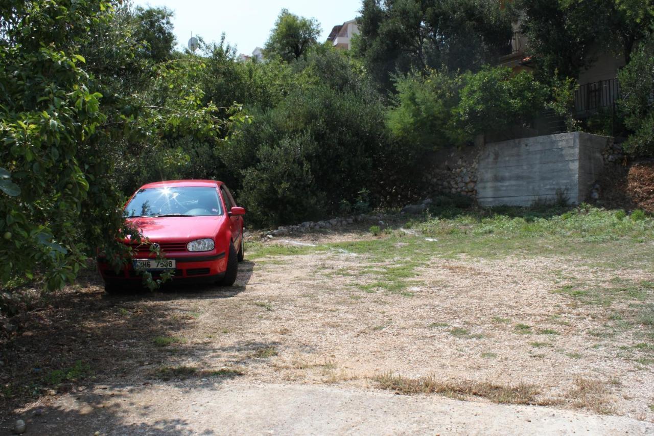 Apartments By The Sea Igrane, Makarska - 6653 Zewnętrze zdjęcie